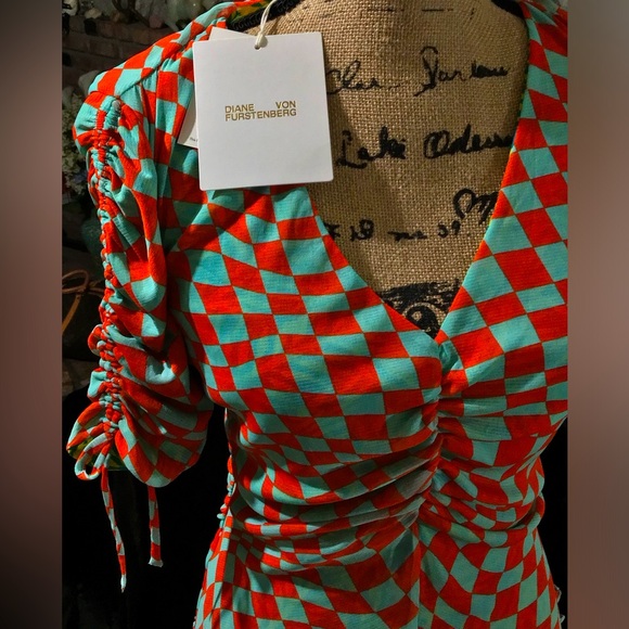 $218 DIANE VON FURSTENBERG Reversible Abriella Pool Tile/Bella Palms Top! NWT 🌷 - Picture 12 of 15